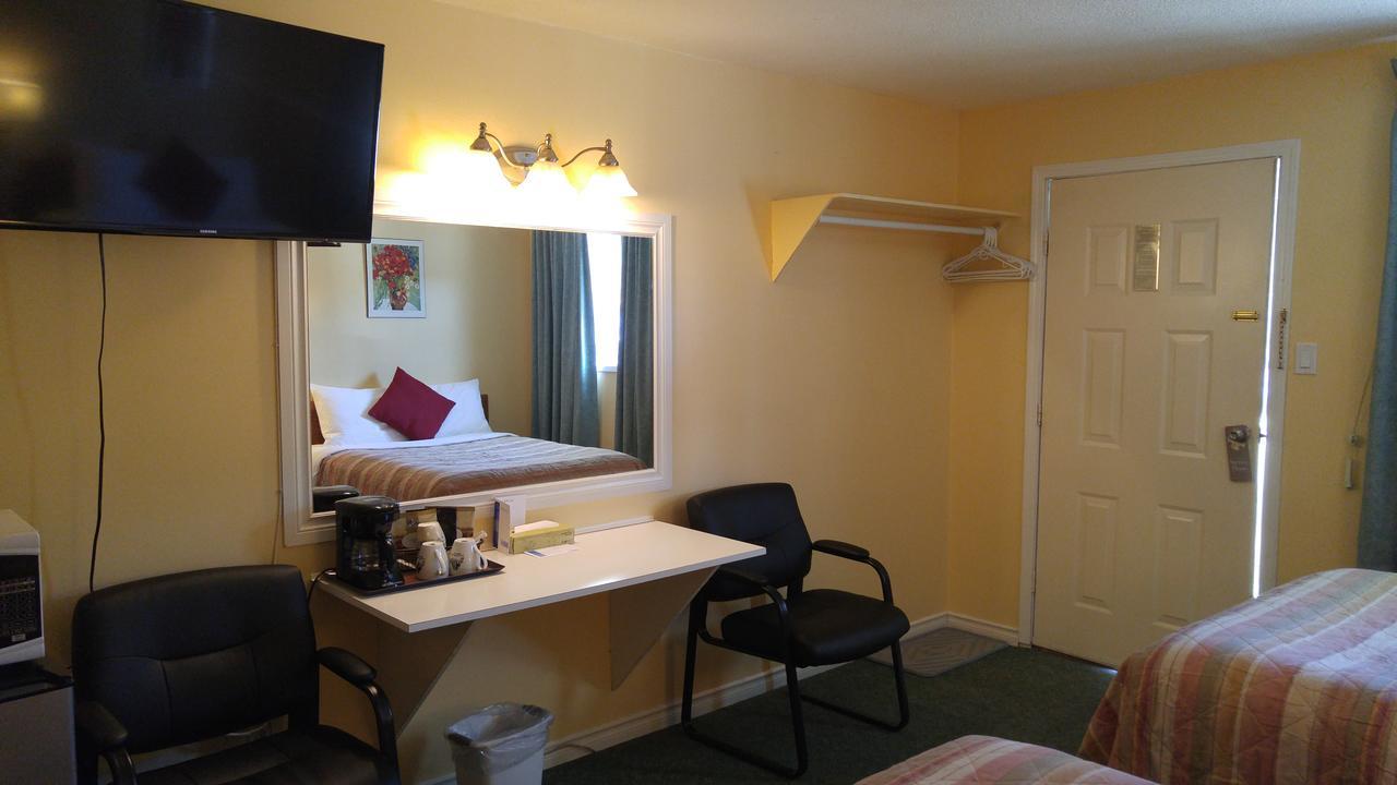 Robber'S Roost Motel New Hazelton エクステリア 写真